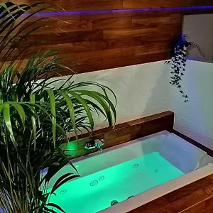 https://la-maison-deliza.inbrittany.com